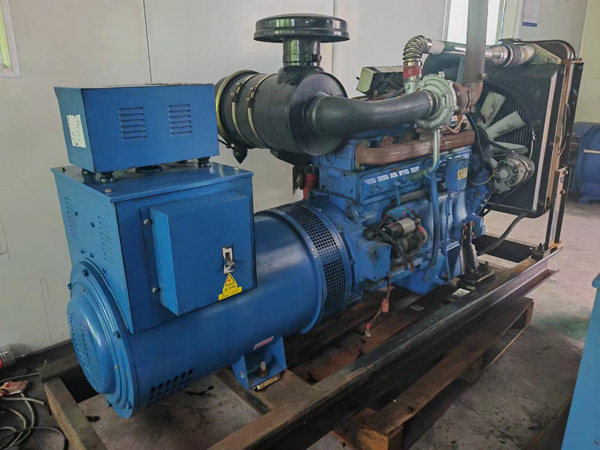 巴音郭楞100kW柴油发电机组使用多级机油有哪些优缺点？